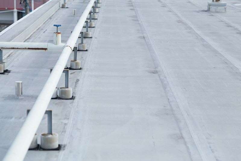 大規模修繕では屋上防水工事もするべき？